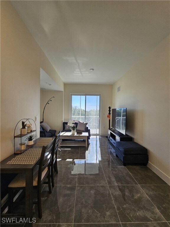 Primary Photo - 26589-610 Rosewood Pointe Dr