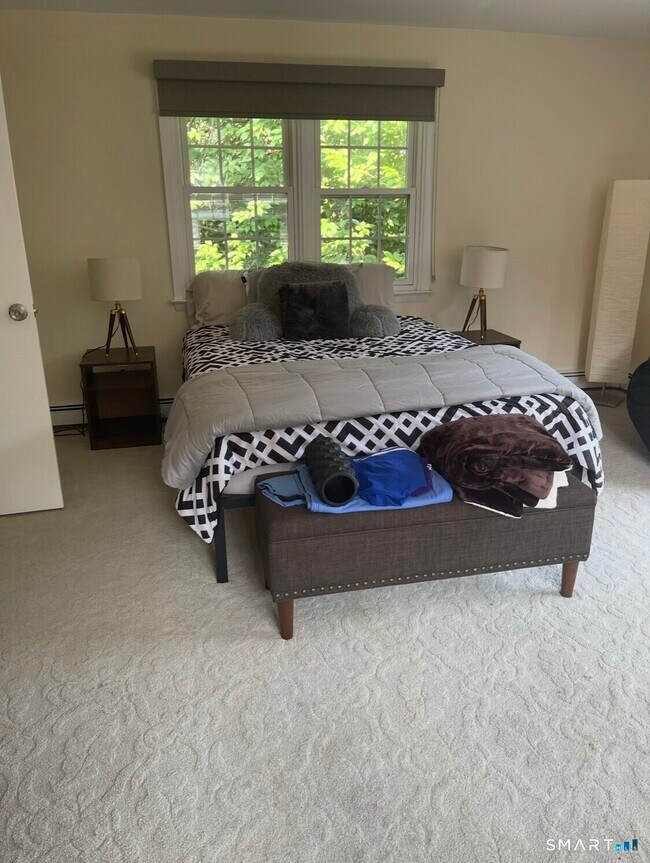 Building Photo - 131 Old Elm Rd