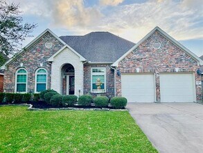 Building Photo - 2205 Summit Pass Ln