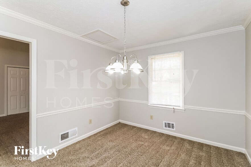 Building Photo - 770 Simmons Mine Cir