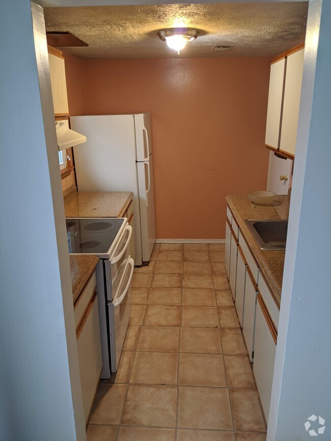 Building Photo - 113 Gooseneck Court