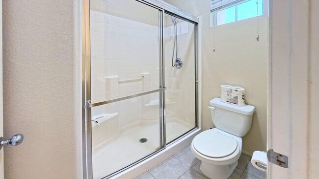 Building Photo - 2226 Willowbrook Ln