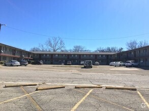 Building Photo - 302 Wolf St