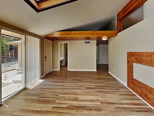 Building Photo - 22239 Flanco Rd