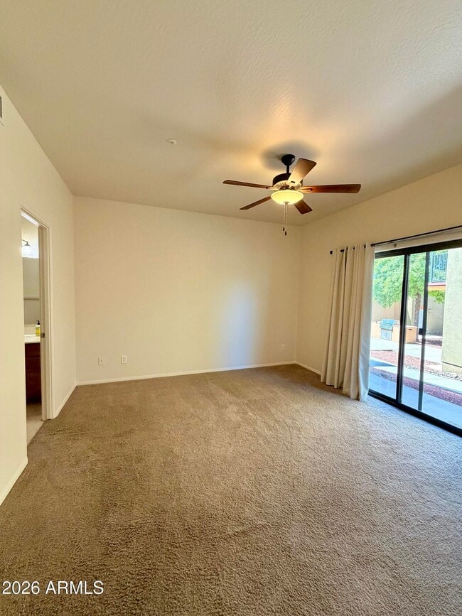 Building Photo - 4210 N Montezuma Ave
