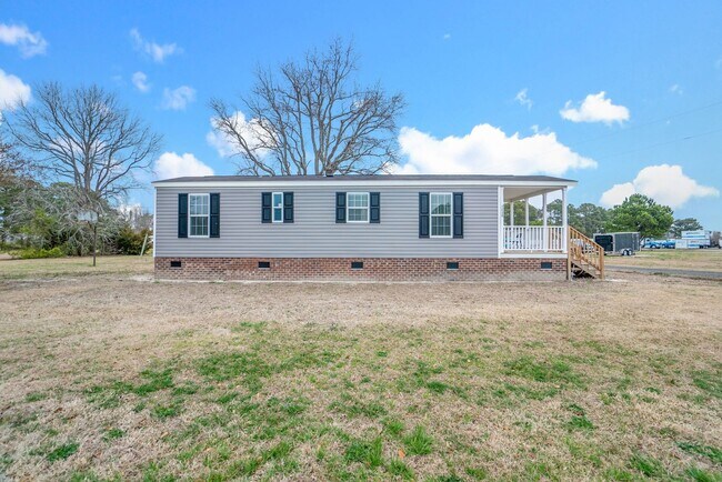 Building Photo - 2446 Peartree Rd