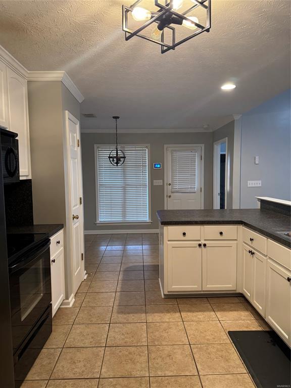 Building Photo - 8737 Jamac Ln
