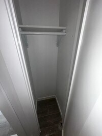 Building Photo - 408 Chaplin St SE