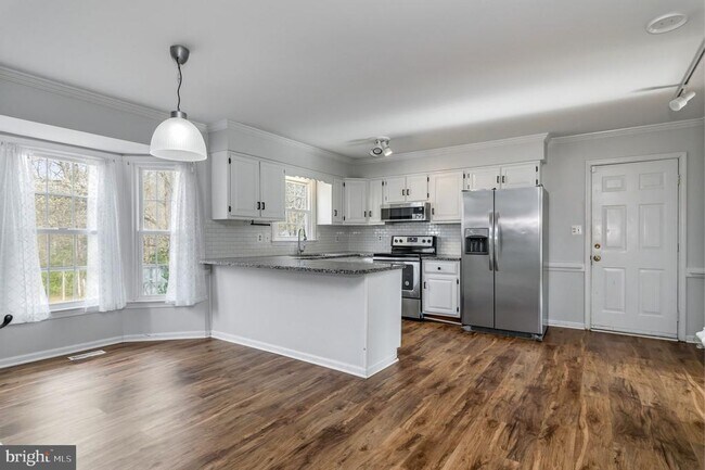 Building Photo - 2009 White Lake Dr