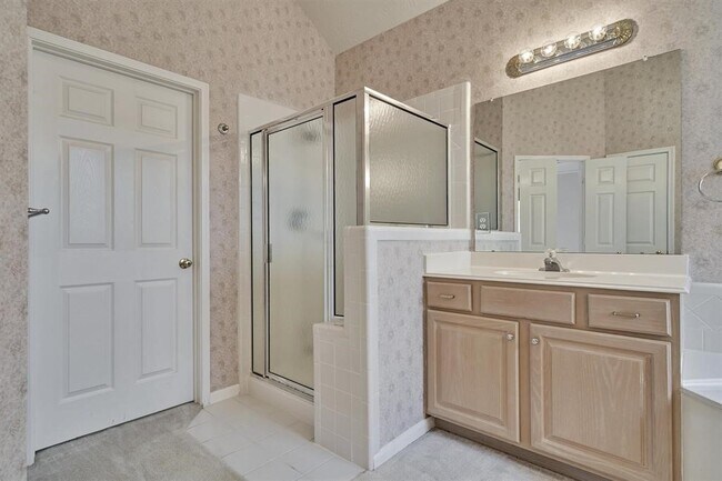 Building Photo - 3427 Lost Oak Dr