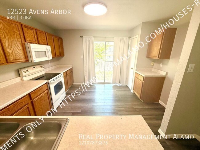Building Photo - 12523 Avens Arbor