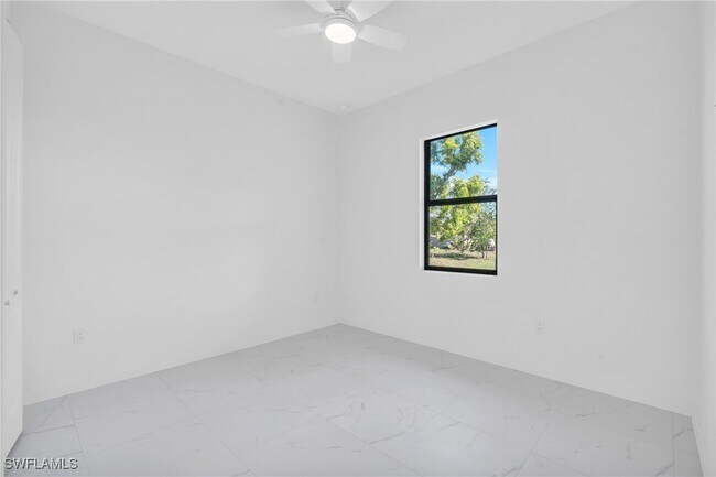 Building Photo - 3924 NW 38th St