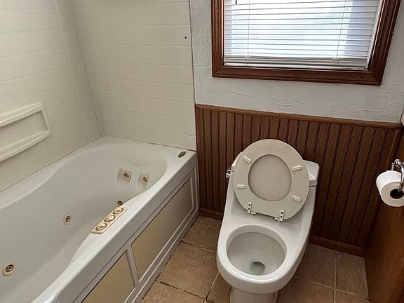 Building Photo - 118 Webster St