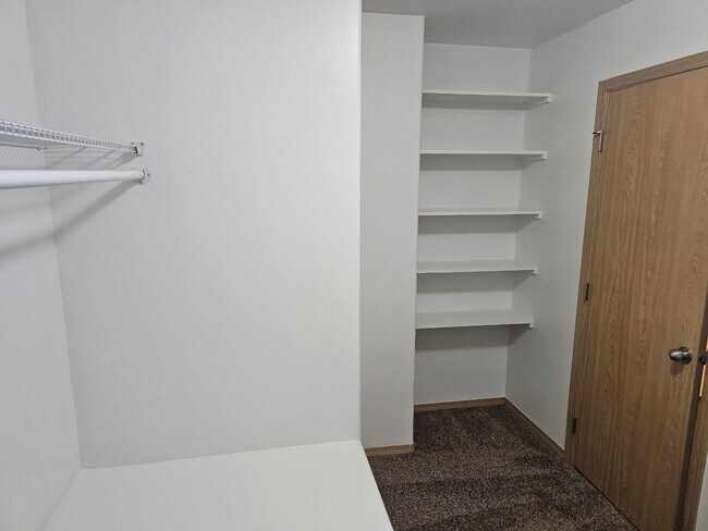 Building Photo - 14906 99th Way Southeast