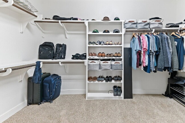 Building Photo - 17401 Rush Pea Cir