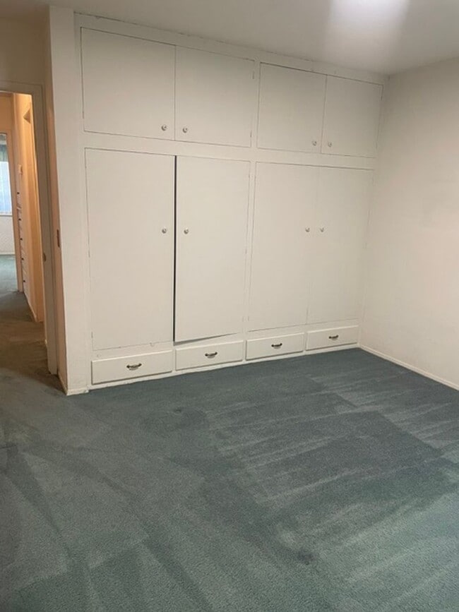 Building Photo - 860 Prospect Hgts