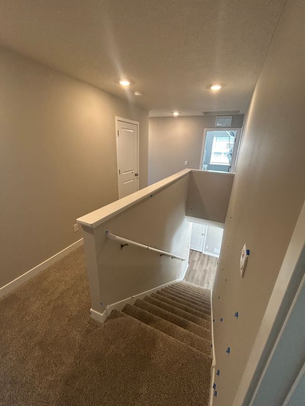 Building Photo - 1966 Highview Ter