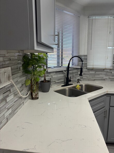 Building Photo - 26468 Yawl Ct