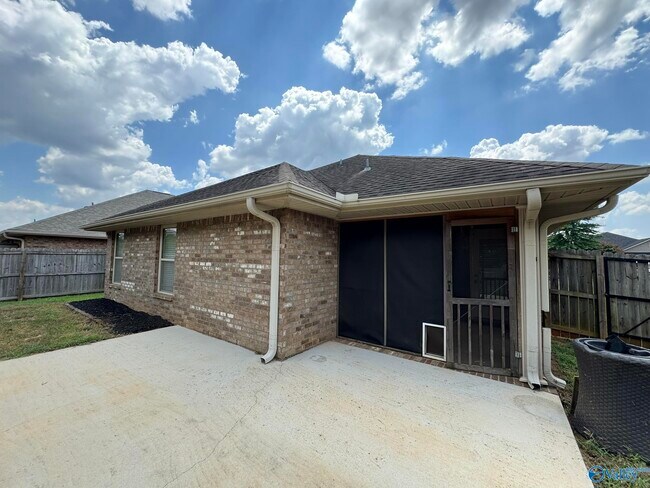 Building Photo - 24707 Rolling Vista Dr