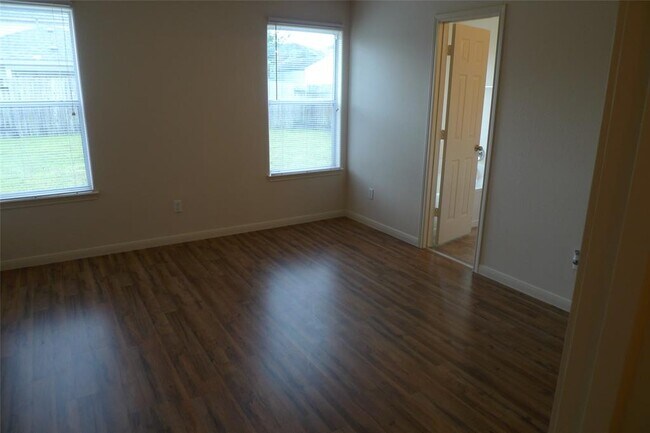 Building Photo - 1127 Desert Oasis Ln