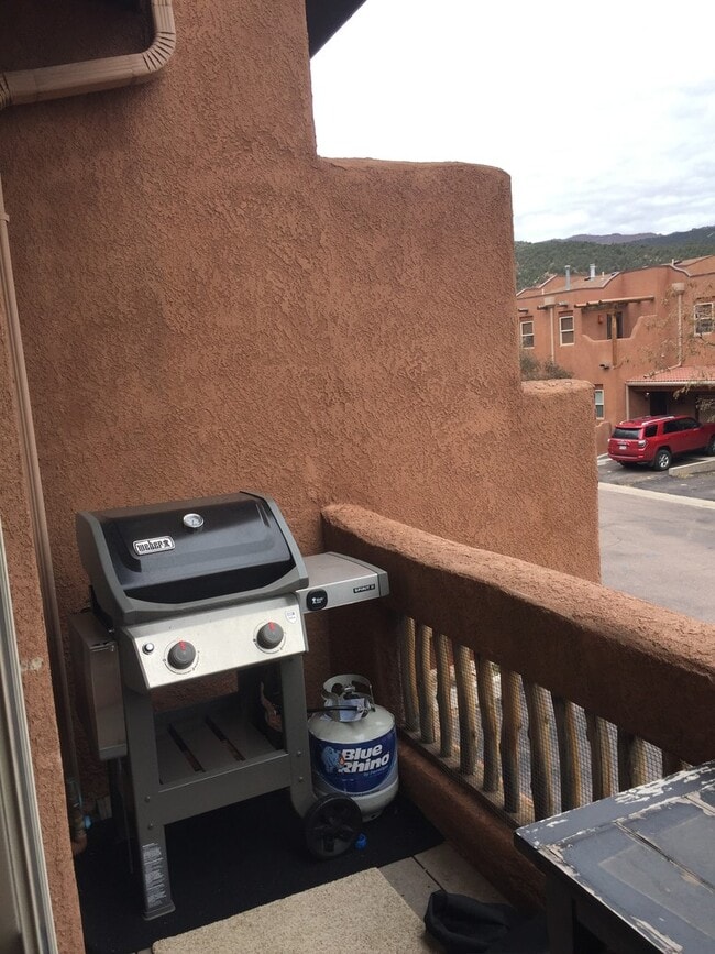 Building Photo - Manitou Springs Townhome