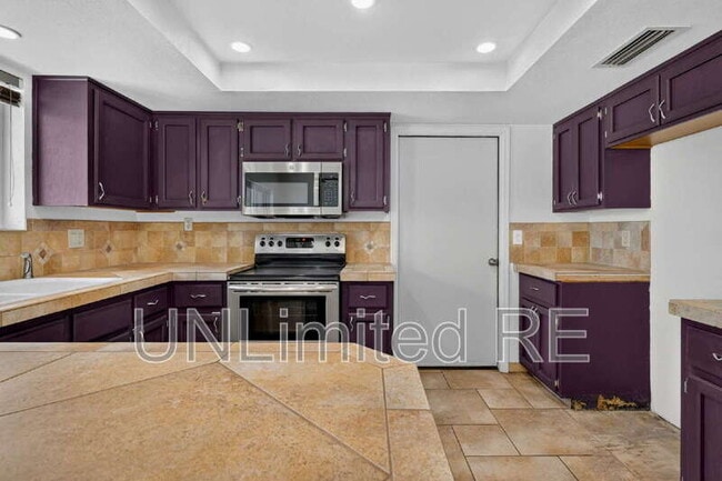 Building Photo - 2250 Atlantic Dr