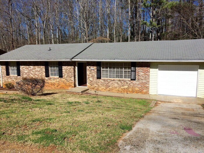 Building Photo - 1012 Cone Rd