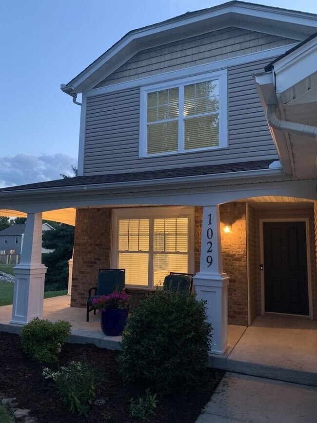 Building Photo - 1029 Lexington Farms Dr