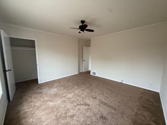 Building Photo - 3 BEDROOM HOME FOR RENT! AVAILABLE NOW-Dal...