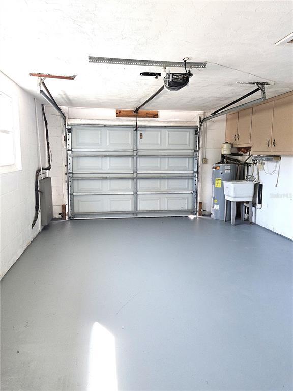 Building Photo - 7821 Lotus Dr