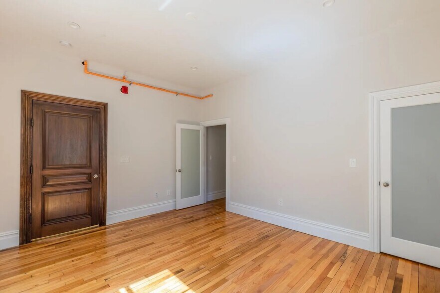 Building Photo - 89 Cedar St