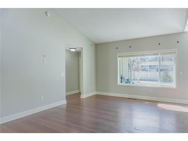 Building Photo - 1464 Ravoux Ln