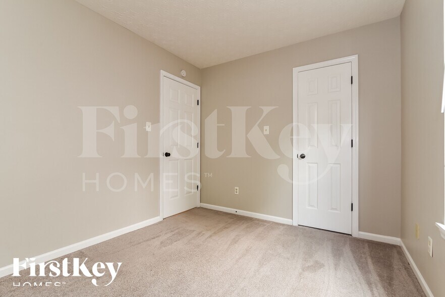 Building Photo - 6014 Sycamore Forge Ln