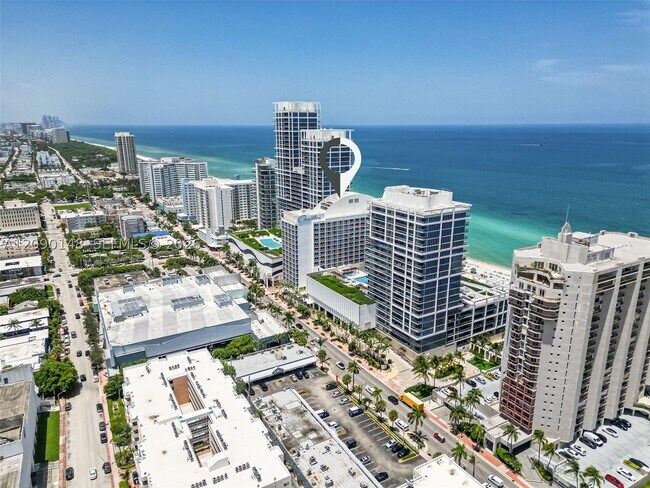 Building Photo - 6801 Collins Ave