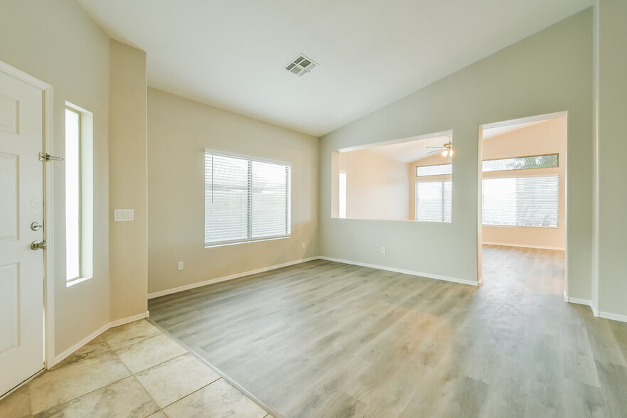 Building Photo - 40508 N Territory Trail