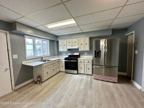 Building Photo - 6 Magnolia Ave