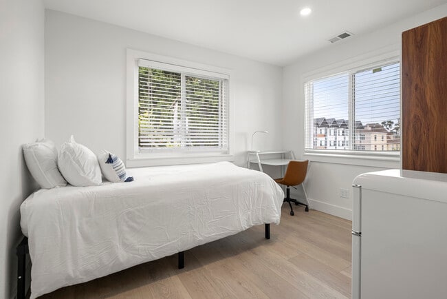 Bedroom - 2430 Prospect LP