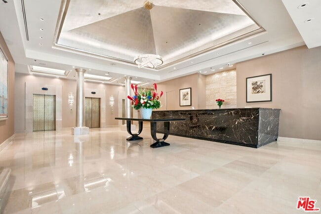 Building Photo - 10724 Wilshire Blvd