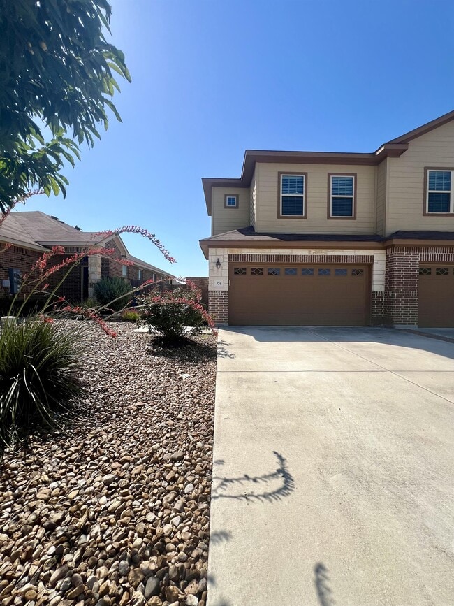 Building Photo - 374 Creekside Curve