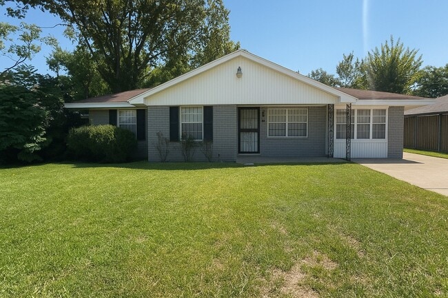 Primary Photo - 4410 Brisbane St