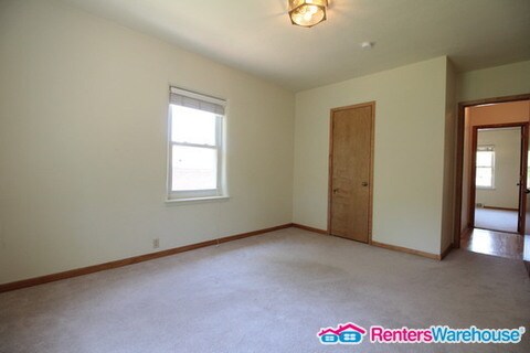 Building Photo - 417 44th St