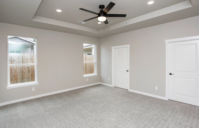 Building Photo - BRAND NEW- One Story- 1/2 off First Month's Rent!