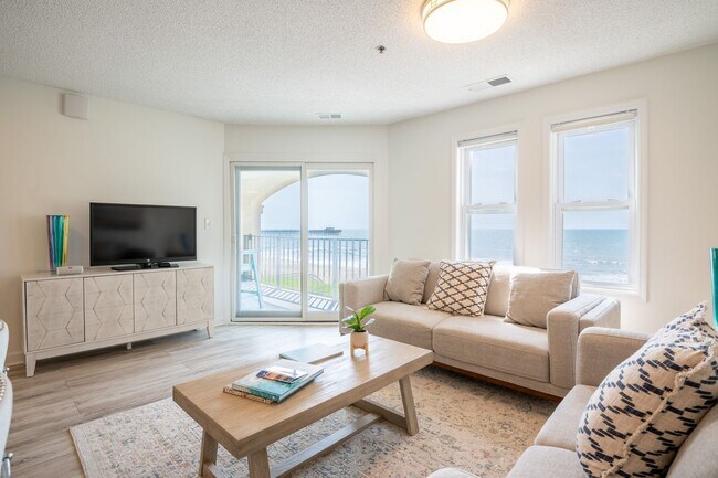 Building Photo - Villa Capriani 218B @ 790 New River Inlet Rd