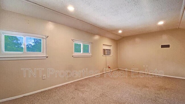 Building Photo - 1201 Neal Pickett Dr