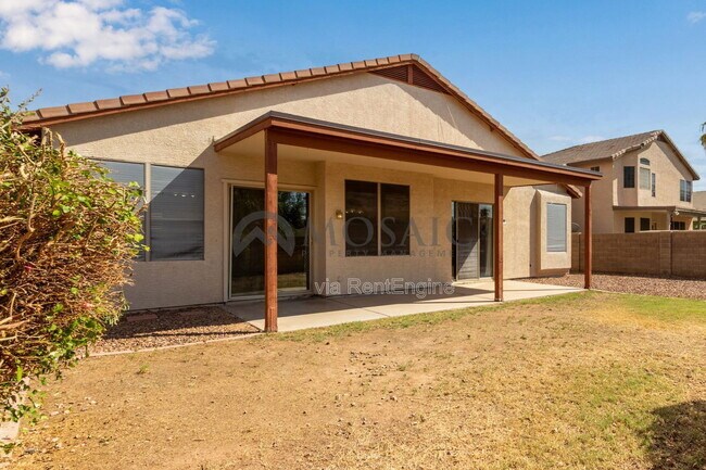 Building Photo - 1112 N Wade Dr
