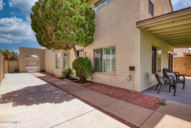 Building Photo - 4760 W Wahalla Ln