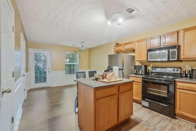 Building Photo - 2870 Vining Ridge Terrace