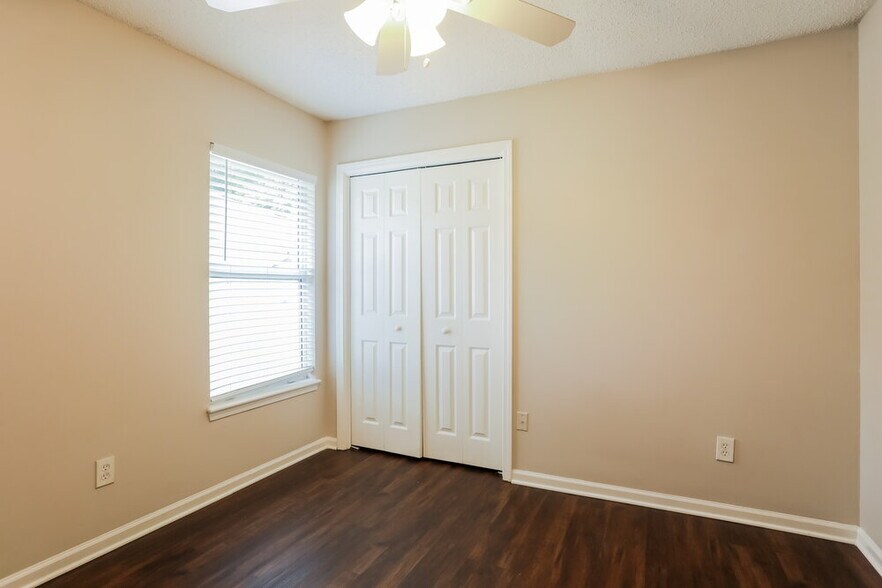 Building Photo - 12392 Soaring Flight Dr