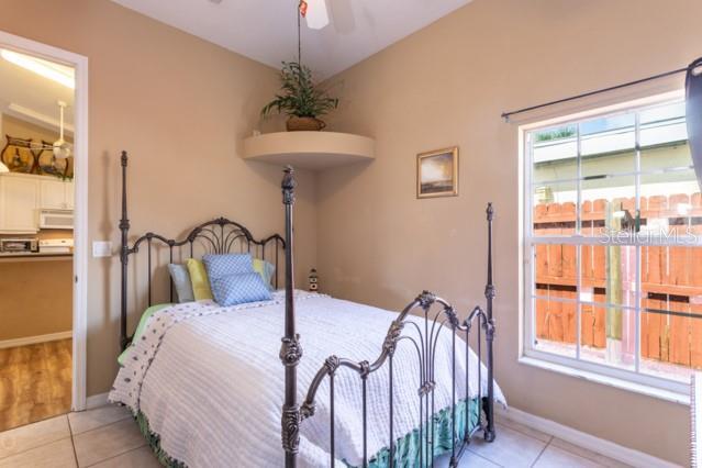 Building Photo - 497 Grandview Ave