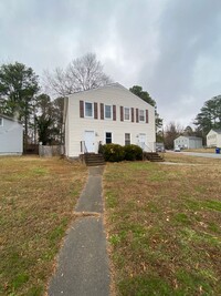Building Photo - 5500-5502 Stella Road